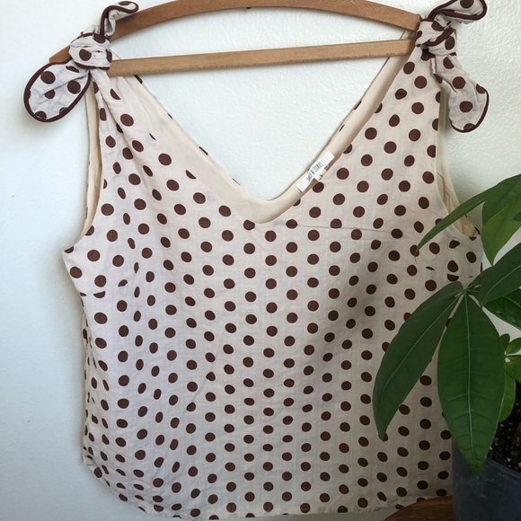 Cream top with brown dots - Picture 2 of 6